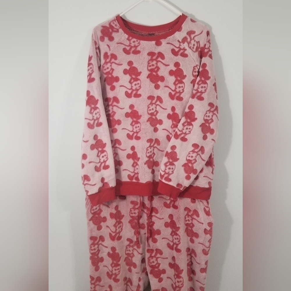 Disney Mickey Mouse Pajama Set. Sweater & Elastic Band Pocketed Sweatpant Size M